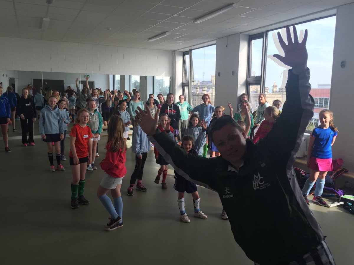 DalkeySport's tweet photo. Warm up dance time ‼️‼️Everyone getting pumped for day two woooooo‼️😜😜😜 http://t.co/IUDxdfxUPE