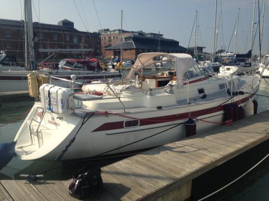 yachtrigging's tweet photo. Mast out of Nijad 361 for re-rig and service by Kiwi marine  @endeavourquay http://t.co/639R9wce6t
