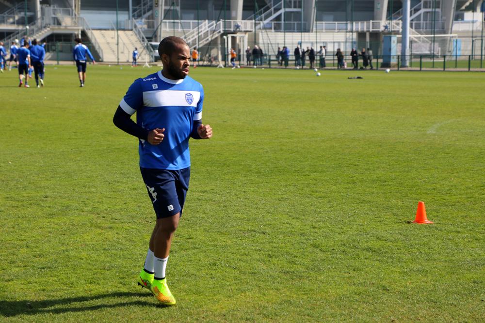 estac_officiel's tweet image. Quentin #Othon en réathlétisation ! On est très heureux de le revoir sur les terrains annexes du Stade de l'Aube !
