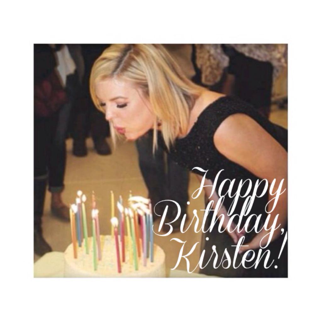 teamkstorms's tweet photo. Happy birthday, @teenystweeting!! 🎉💛💐 http://t.co/dExWKxUsxu