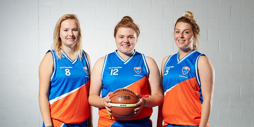 Find out why two of our <a href="/MMUCWB/">MMUCWB</a> players, Laura and Jess, love their sport! bit.ly/1FgDdqy #ThisMMUGirlCan