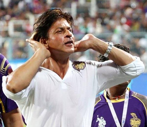 Beeros75's tweet photo. Louder! Kay Kay AaR..#KKR #KLJr
SRK at Eden 
@iamsrk http://t.co/rafx2yydbU