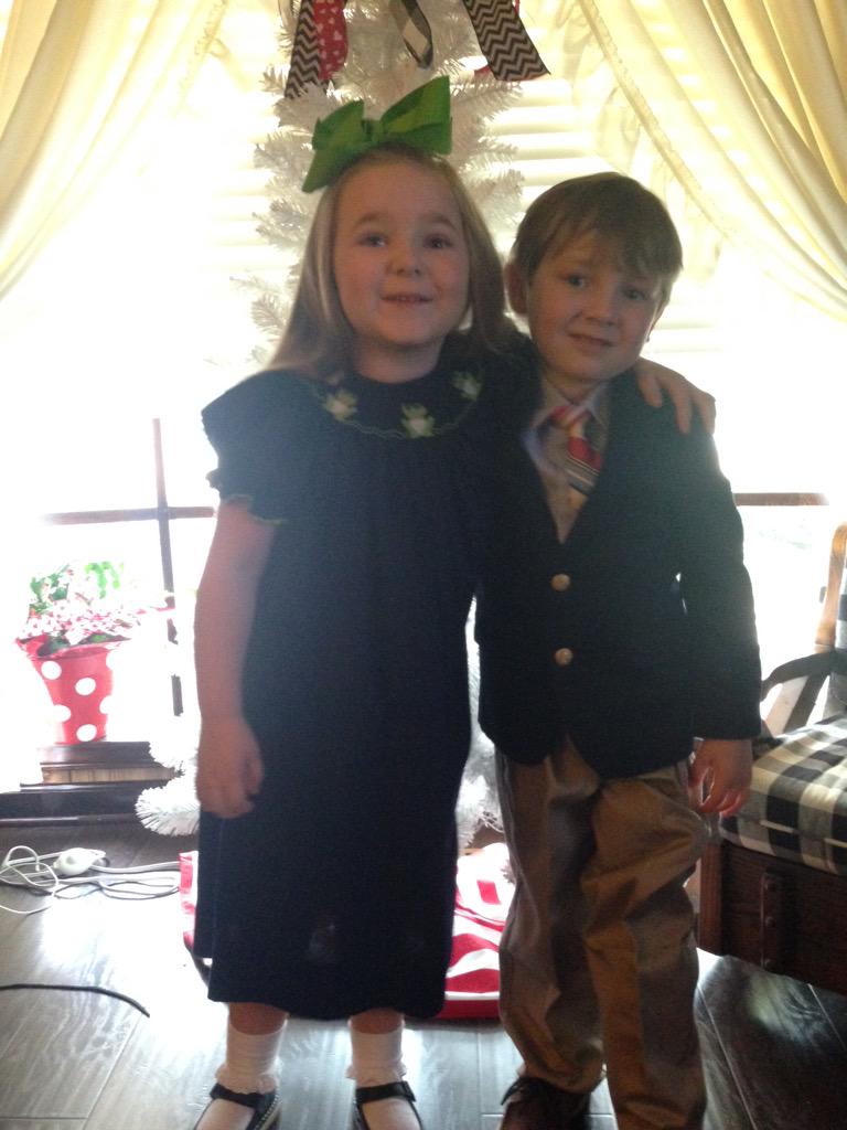 sealeytj's tweet photo. Sweet cousins at MiMi and PaPa's house!@OwenNoS #rfes #rocktified http://t.co/kQWwy66kL4
