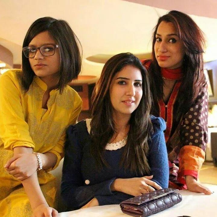 PakistanFemale's tweet photo. Absa komal (Geo news) http://t.co/i1TPpy3y21