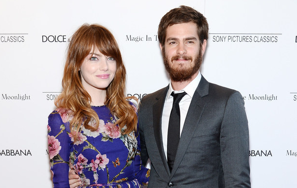 BuzzFeed's tweet photo. Emma Stone and Andrew Garfield might be on a break 😢 💔 http://t.co/xrQdKKiXSn http://t.co/5BvXmT6wyN