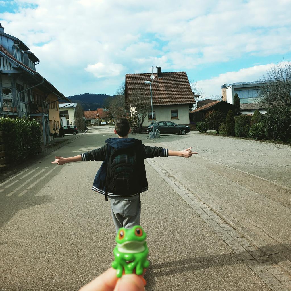 EqualUse's tweet image. #justfrogthings