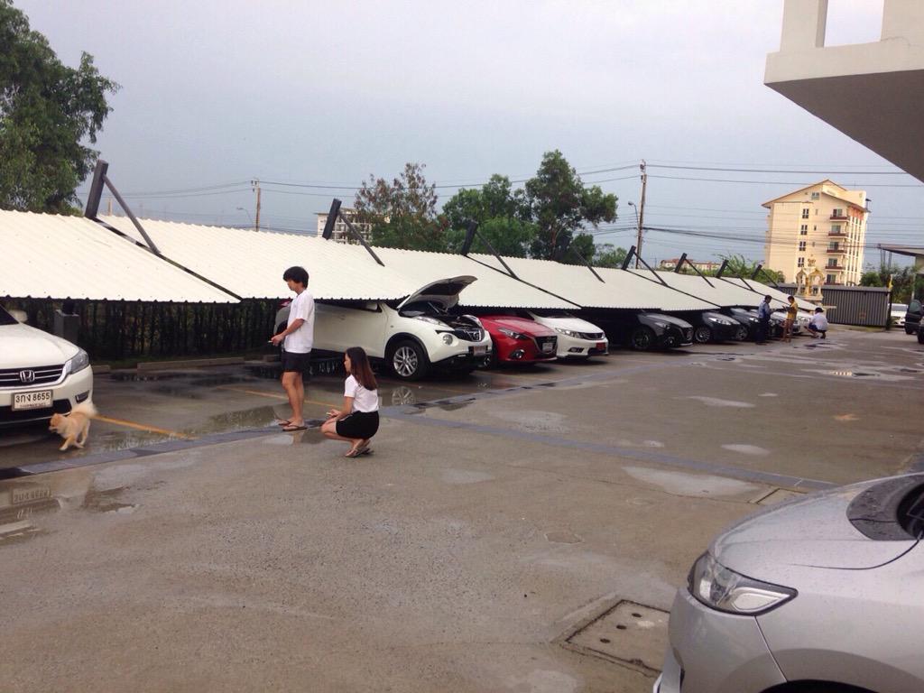meilybkk's tweet photo. ฉิบหายแล้วเด็กเอแบค #เมืองไทยไม่มีฤดู http://t.co/3X1G4B7VI3