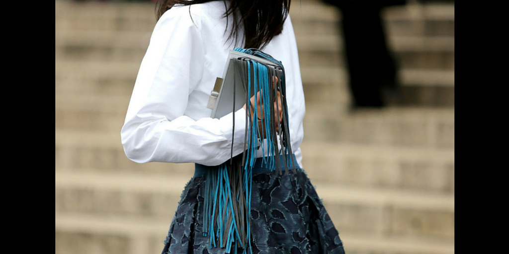 be_to_see's tweet photo. [CRUSH OF THE DAY] Bag by #LinaBrax from the f/w15 collection. More colors on BETOSEE : http://t.co/r2exa2VDr8 #bag http://t.co/oAan5B7wkN