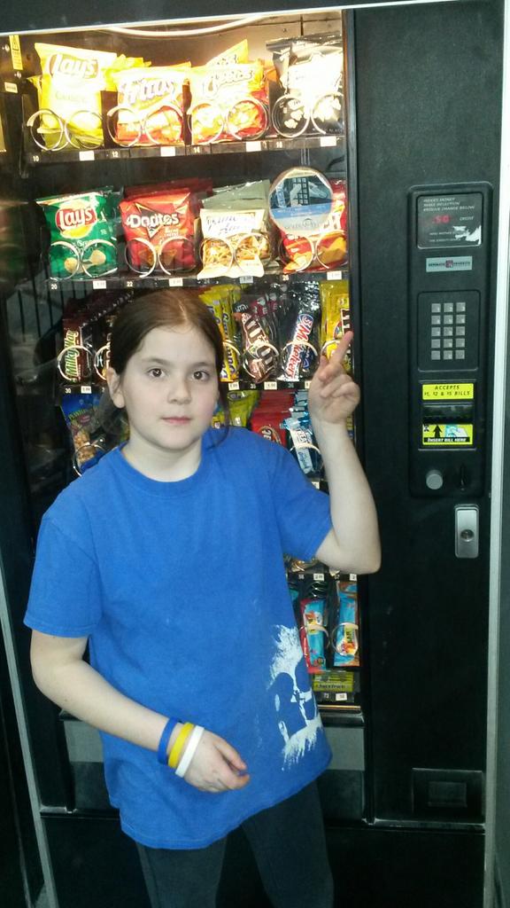 2026 scholar left change in a vending machine for the next patron. Who's next? #randomactofkindness #bvpRAK #bvprep
