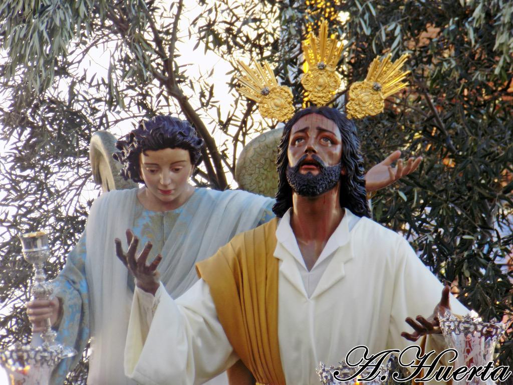 ImagenCofradeSe's tweet photo. @OrandoLebrija Martes Santo en Lebrija http://t.co/fxqr1luiOn
