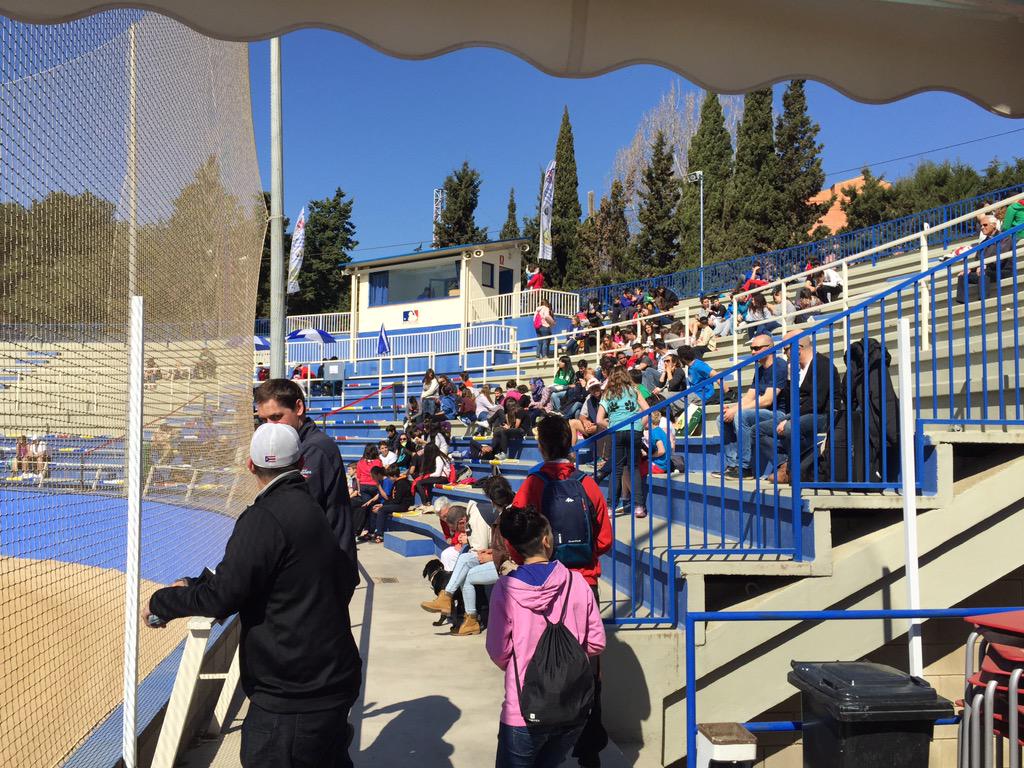 RFEBS's tweet photo. 4º día #springmlbeurope en @beisbolsantboi http://t.co/kju5RR9pw4