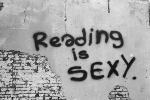 3_faeezah's tweet photo. For all those people who love reading.. I dedicate this to yall
😎 http://t.co/eMeOojLnE8