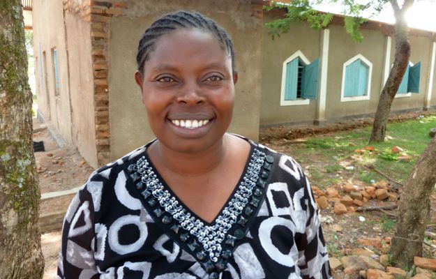 RoamYo's tweet photo. meet the #inspiring #women in #Tanzania taking a stand against #FGM. http://t.co/7bfIZ0bZXA http://t.co/TE1x5im6oZ