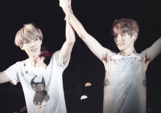 ohsemindd's tweet photo. น้ำตาจะไหล คิดถึงฮุนฮานเสมอนะ ♥ #AlwayswithHUNHAN http://t.co/dvCepdxBlS