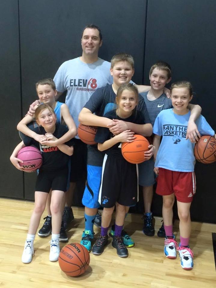 PanthersPelham's tweet photo. Happy Easter from the Pelham Panthers! (3 Apr 2015) https://t.co/9Z4zYFJd43 #PelhamPanthers #Pelham #basketball http://t.co/Sm53BkfStS