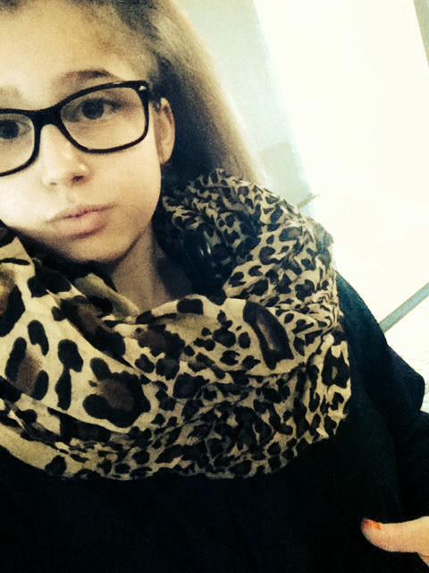 sarihan_aylin's tweet photo. Heyy❤️wie gehts euch ...? http://t.co/qZgMBHpm3I