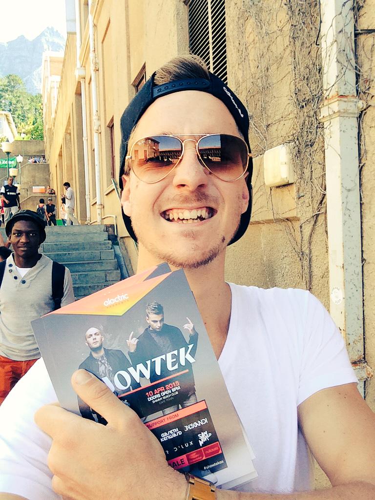 On campus at UCT handing out some flyers and spreading the word about <a href="/Showteksatour/">ShowtekSATour</a> #ShowtekSA <a href="/electricmusicsa/">Electric</a>