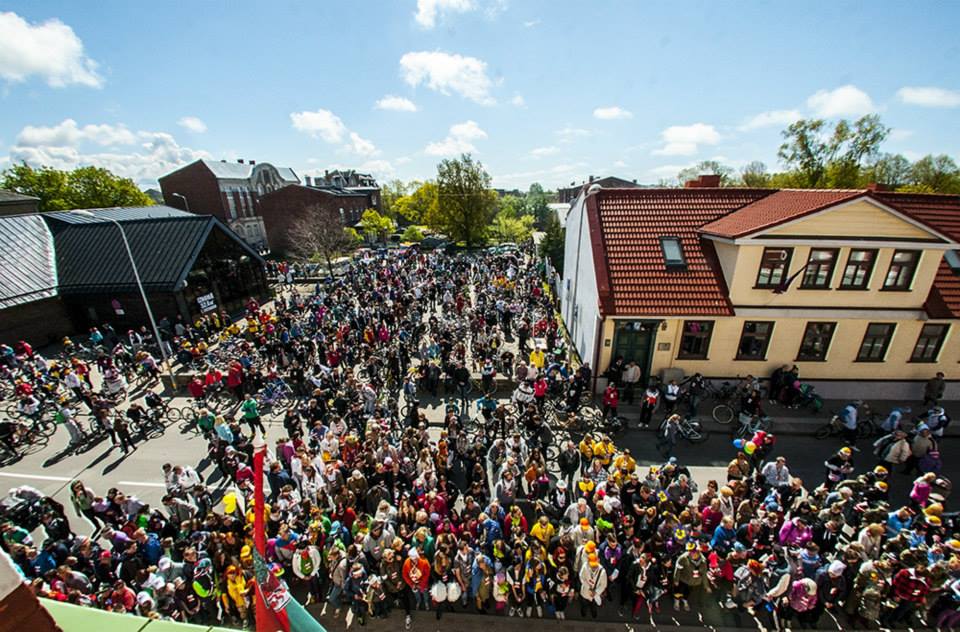 udensputni's tweet photo. Līdz 24.04. piesaki komandu orientēšanās spēlēm "Liepājas pēdas Latvijā"!
Vairāk informācijas: http://t.co/Q9Q6e5Mbev http://t.co/TR7ySReyXD