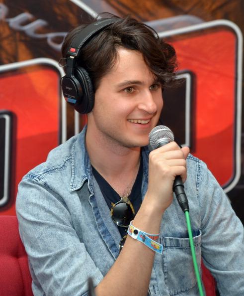 HAPPY BIRTHDAY EZRA KOENIG 