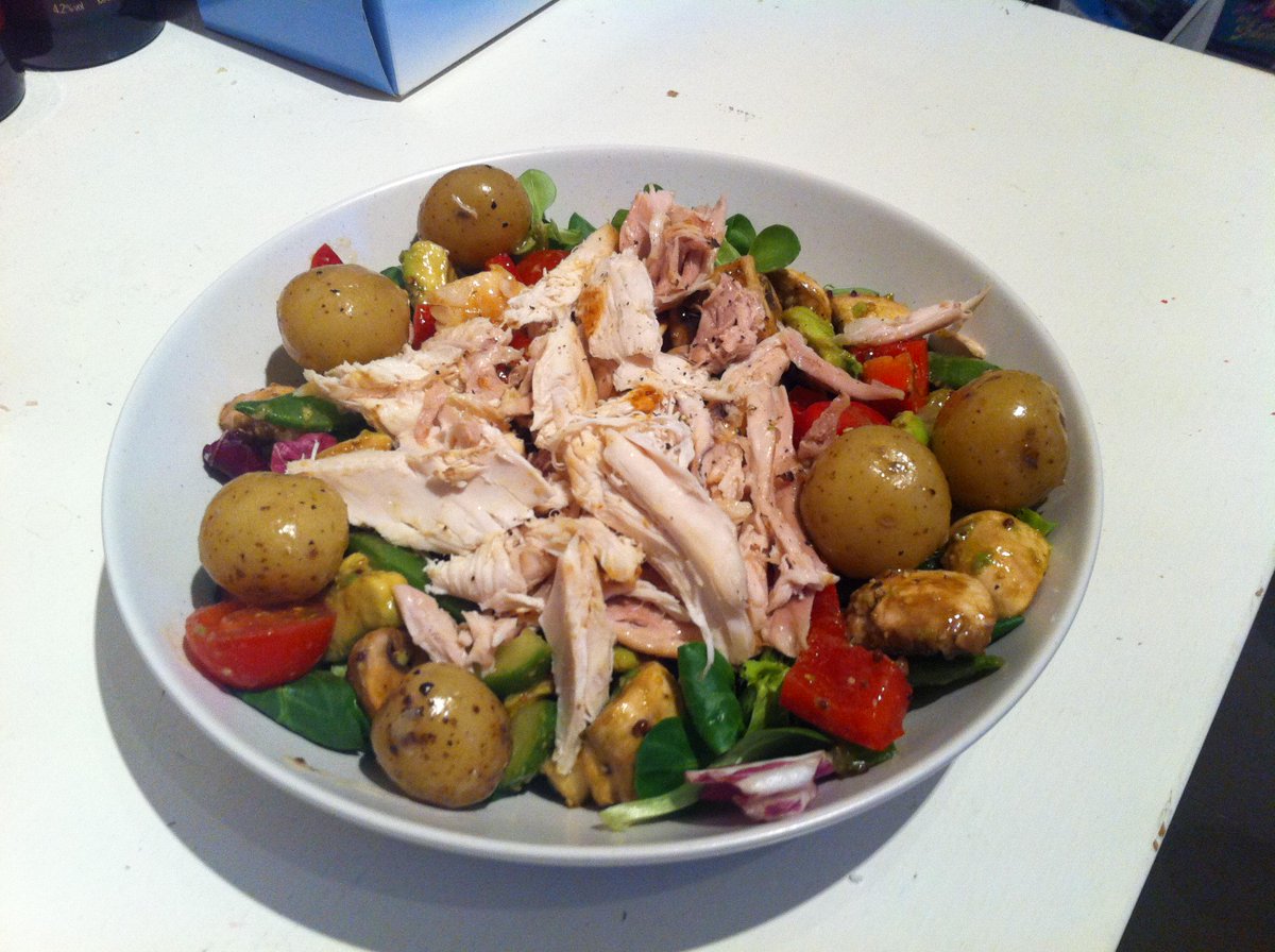 whatnowjames's tweet photo. Ultimate chicken salad!
It's got everything in it. 
Homemade dressing http://t.co/O4siGSXMEA