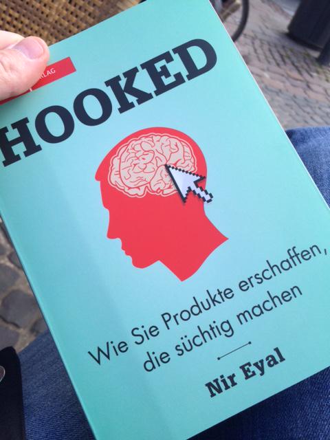 Produkte erschaffen, die süchtig machen. Gutes Buch, dass ich am letzten WE gelesen habe. buff.ly/1CTyfw7