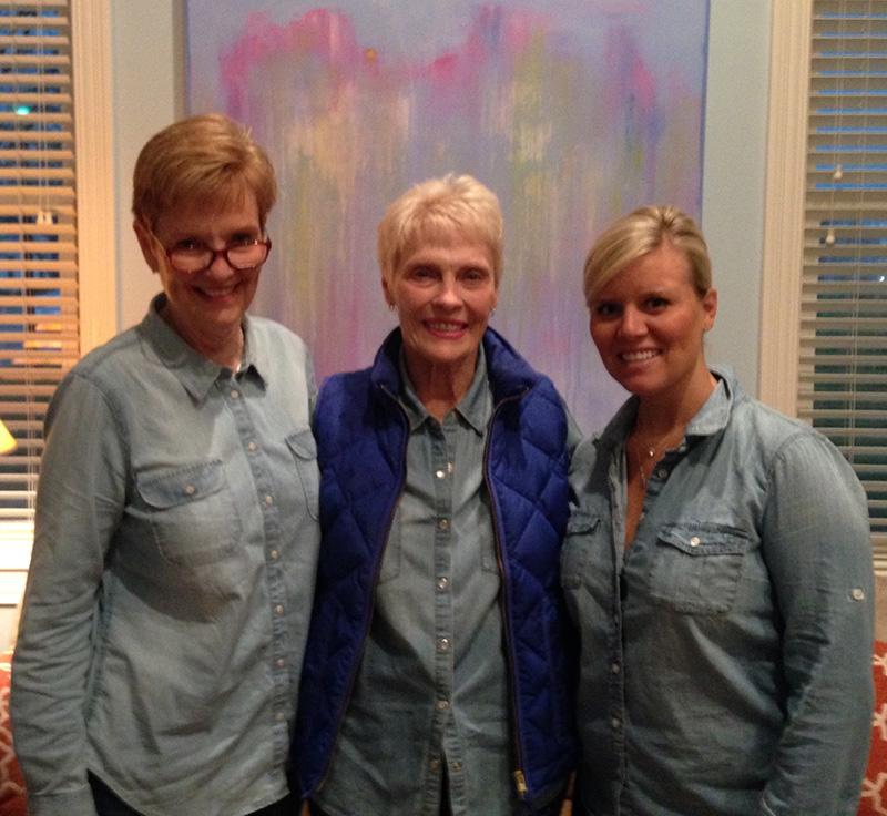 HelenWellsAgenc's tweet photo. Rainy day memo, wear denim! Great minds! #barrylantzart #denimworks http://t.co/kOIA5vJ5Uy