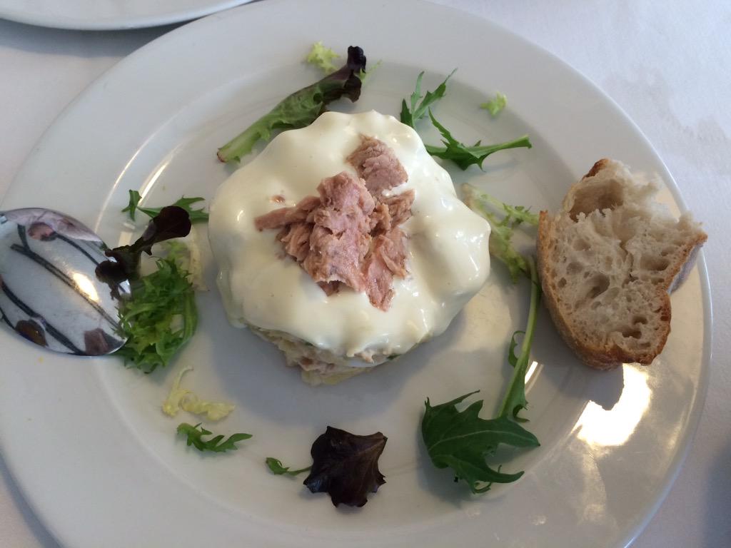 AgenciaMaldon's tweet photo. Hoy hemos decidido tener comida de negocios #enCondiciones!! @Res_CandadoGolf http://t.co/JYFOiiBLhh