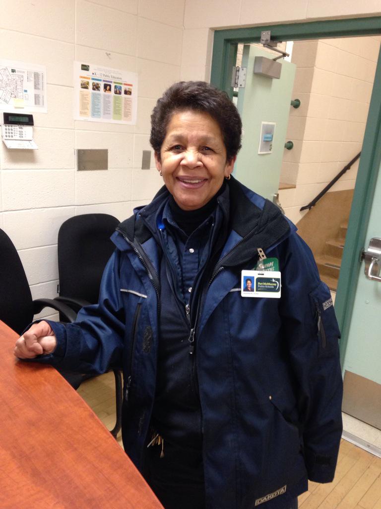 FMPSDOM's tweet photo. Thrilled to have our Leona back to work fit and well! @FMPSD #38yearsservice #fmpsd http://t.co/U3pz4MMhCg
