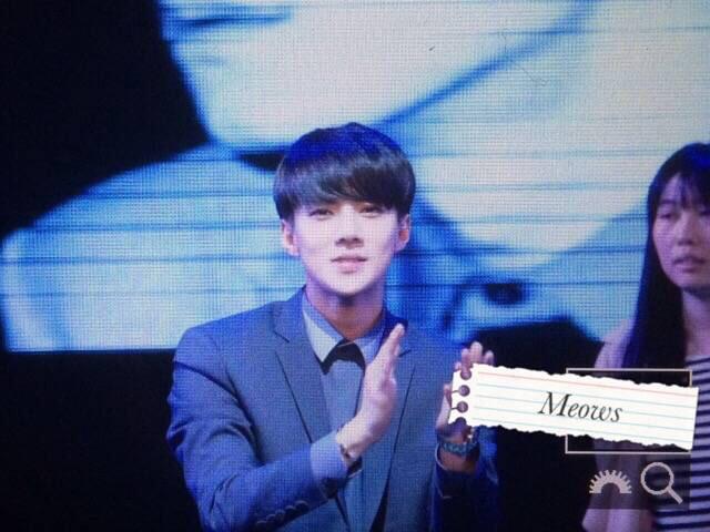 Meows2Meows's tweet photo. 150408 Beijing Fansign #세훈 #3rdyearswithEXO  😻😻😻 http://t.co/z0NKZGZFDE