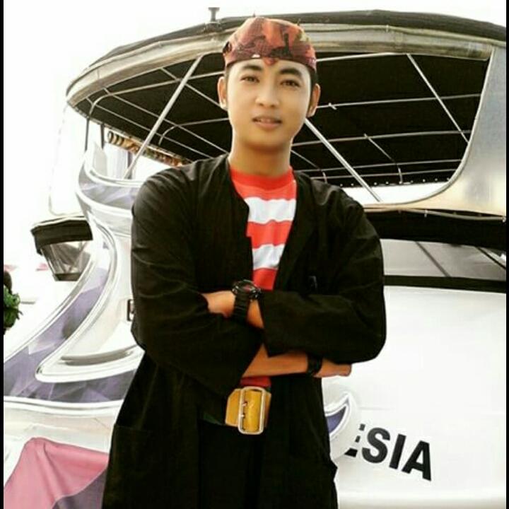 miftahrespecta1's tweet photo. Kebanggaan orang Sumenep.. Semangat irwan http://t.co/JJrqWwtIxf