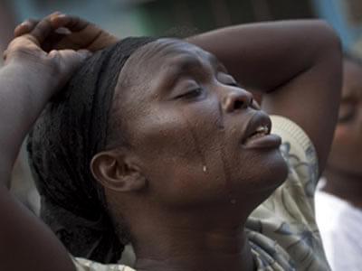 Kittyboi's tweet photo. @Elder_Ernie @ValerieAyo make a Nigerian girl happy and you are now her maga http://t.co/QjDfTTSZuU