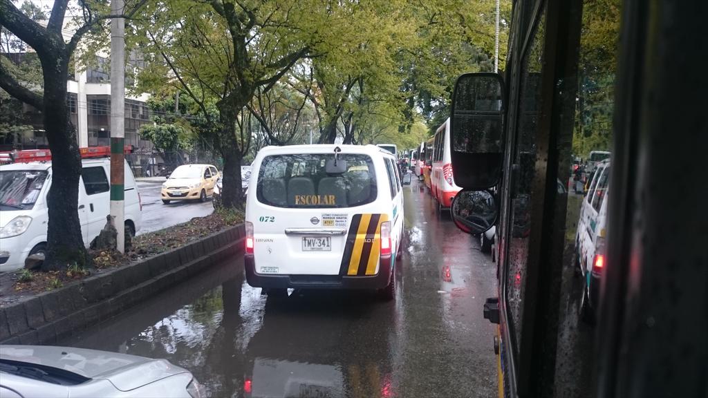 VenegasDc's tweet photo. @LaMegaMedellin #EnElTaco entrando al poblado por la frontera, imposible!! http://t.co/I8etYhddJM