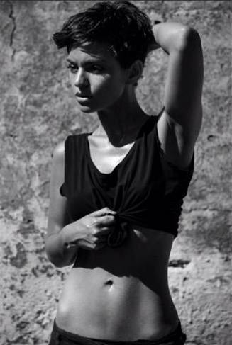 1085AMCT's tweet photo. Gisela Calitz is back in Cape Town! http://t.co/X0ROpmzumt