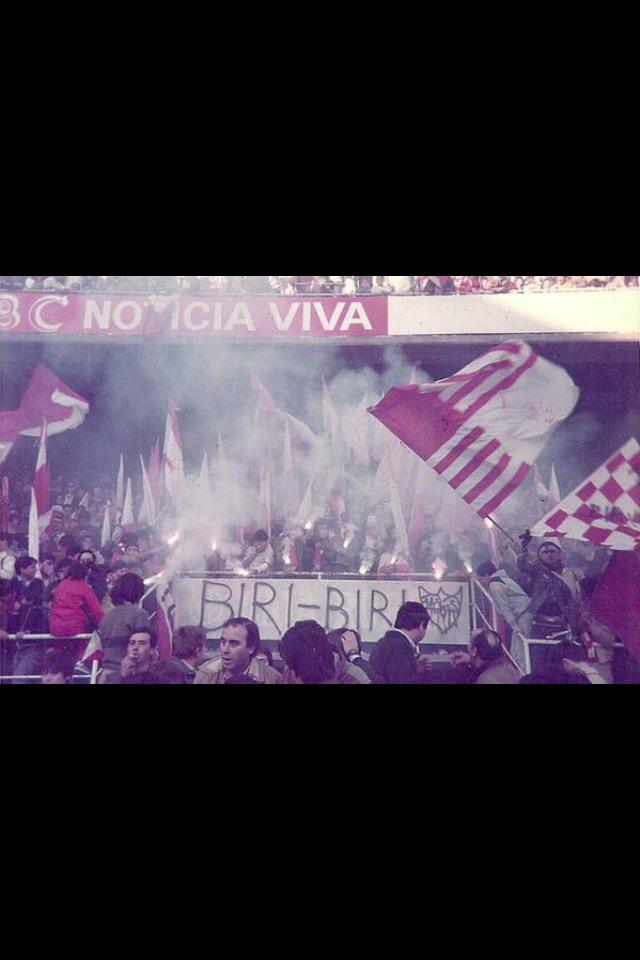 hooliganpyroEU's tweet photo. Ultra's http://t.co/JMisllmm6Q