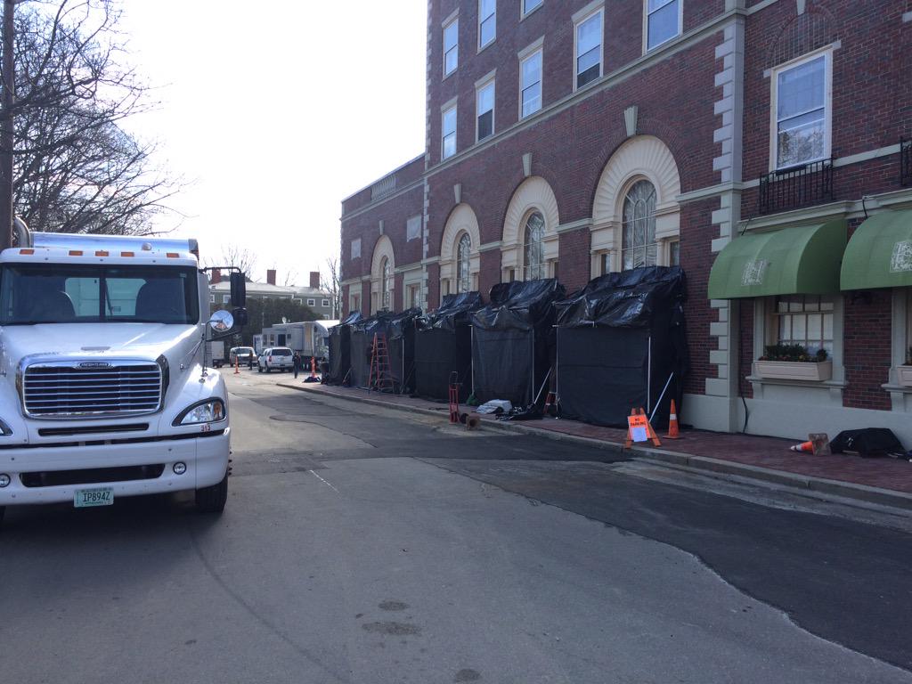 semiURBAN's tweet photo. Movie is shooting In SalemMA# at @HawthorneHotel Huge crew - is it #jenniferlawrence 's latest #joy! #miraclemop http://t.co/xS5duMTj6j