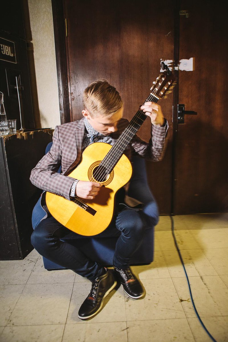 Ko Miks darīs ar nupat konkursā iegūtajiem 1000 EUR? ltv.lsm.lv/lv/raksts/07.0…