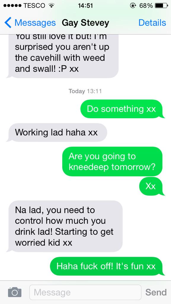 conormcgowan0's tweet photo. When he thinks you have a problem... @Stevie________ http://t.co/Pt41JcVOdb