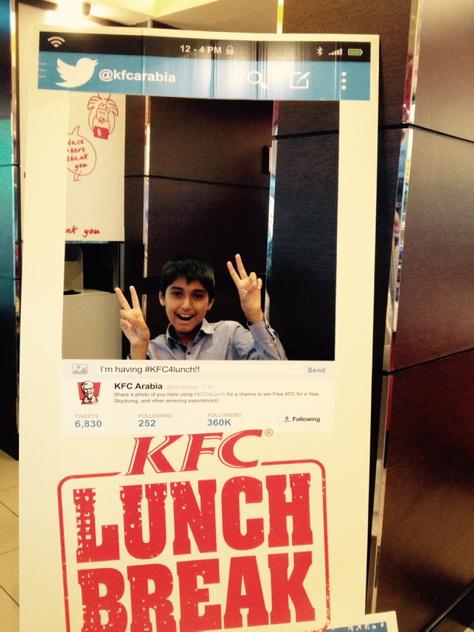 brightkiller21's tweet photo. #KFC IN DUBAI http://t.co/F3bA8rkFwA