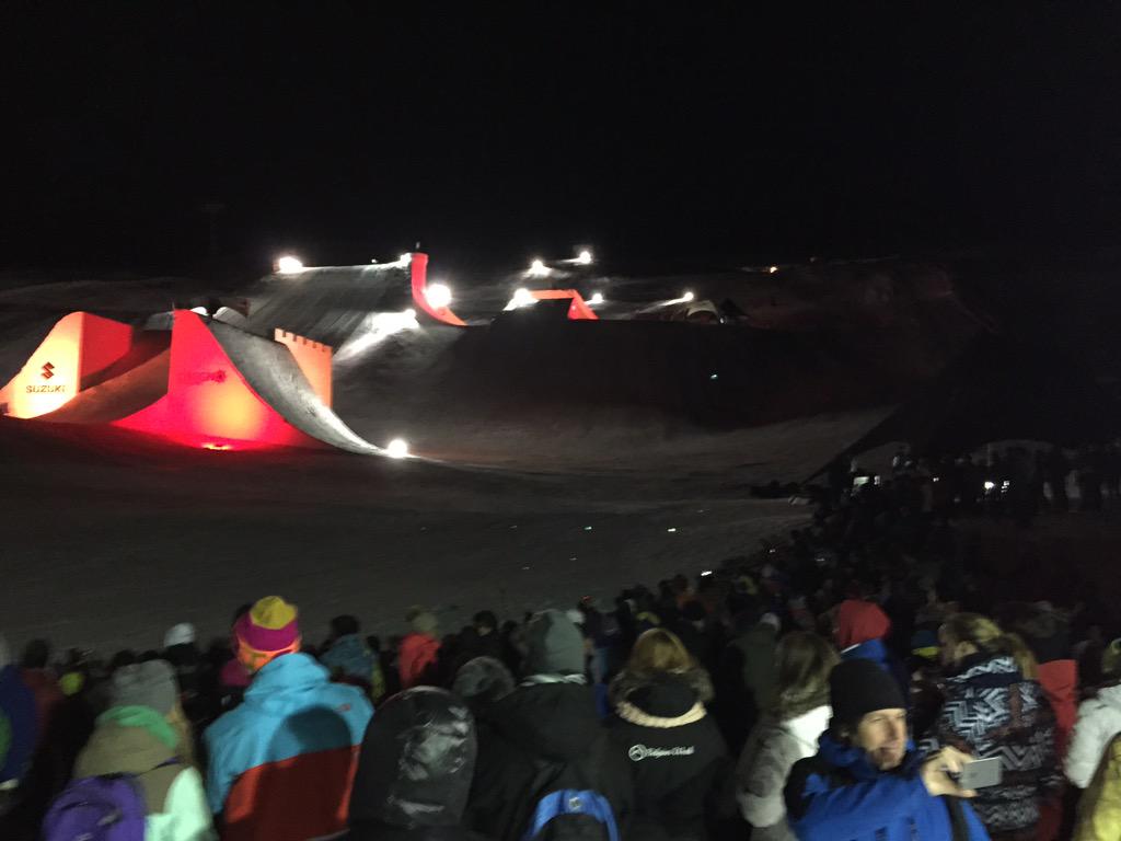 Mottolino's tweet photo. Boooooom!!!! #NineKnights night shooting live!!! Rt! http://t.co/EB7NSTjc3L