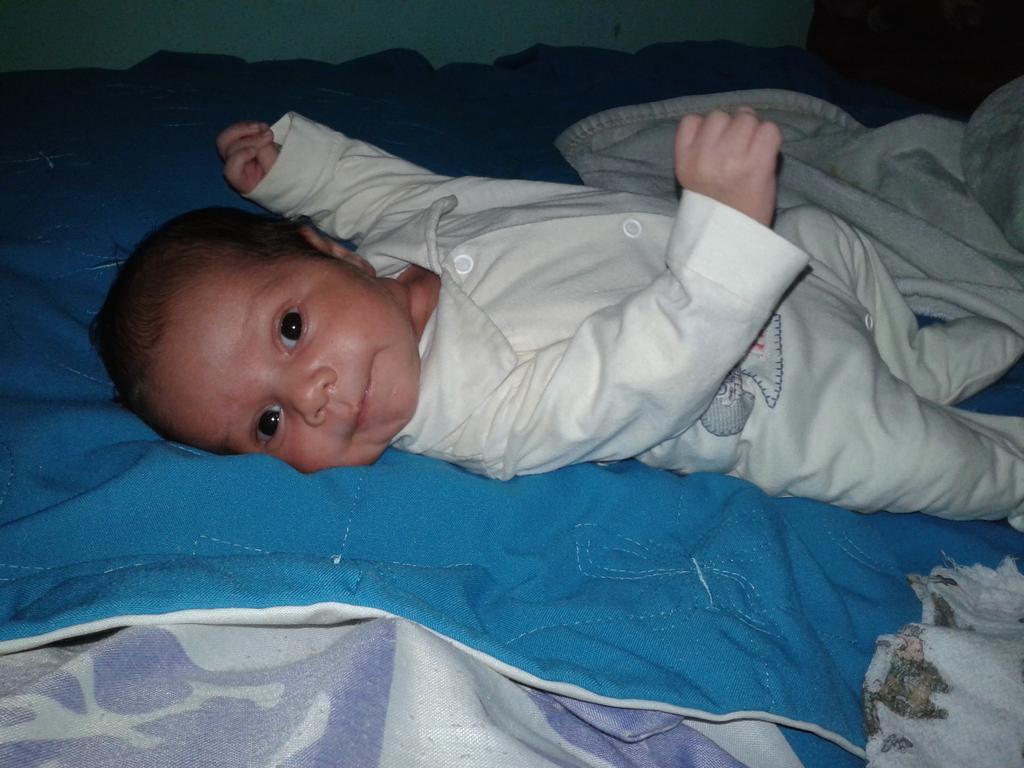 GataLuhh's tweet photo. É fofo de mais te amo filho sz ♥ http://t.co/1L55lQIzu1