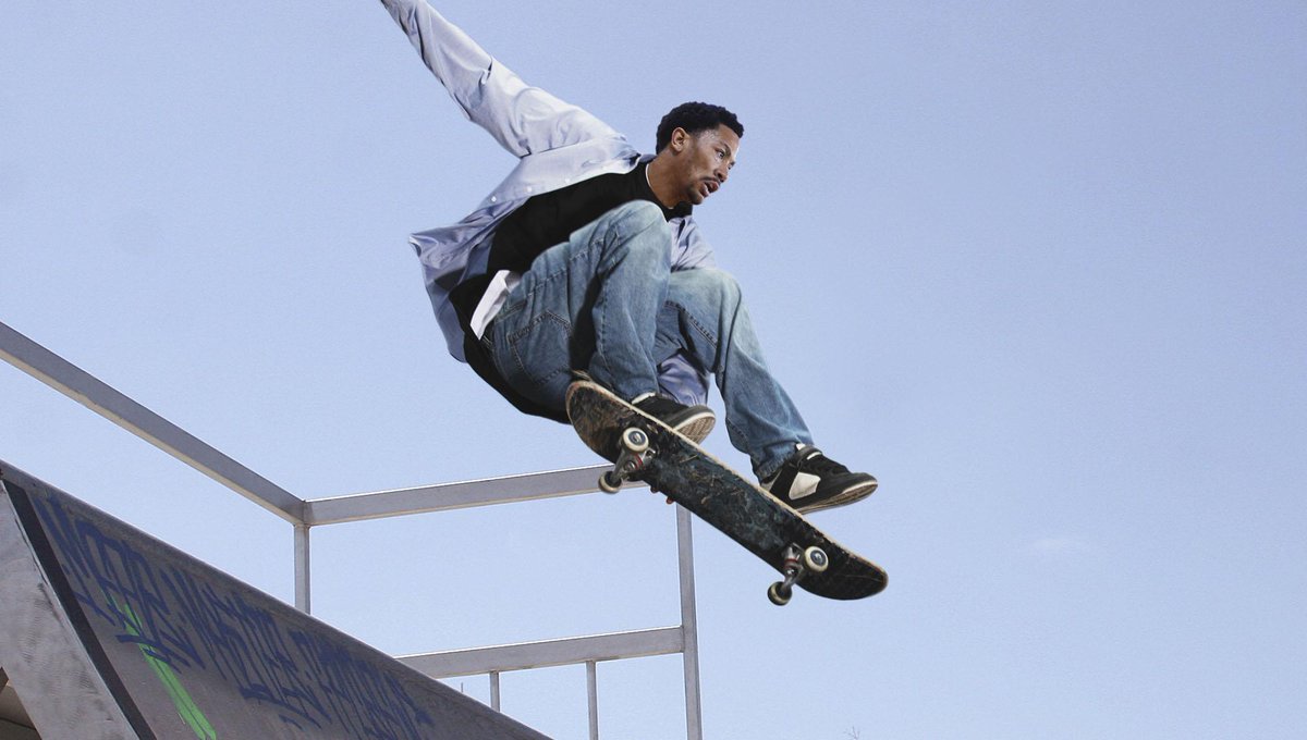 Derrick Rose Pulls Off Perfect 720 At Local Skate Park onion.com/1E6H47W