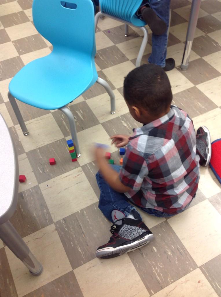 MrsRedlinger's tweet photo. Measurement is so much fun! @wrightdmps http://t.co/0yhxDZEoQm