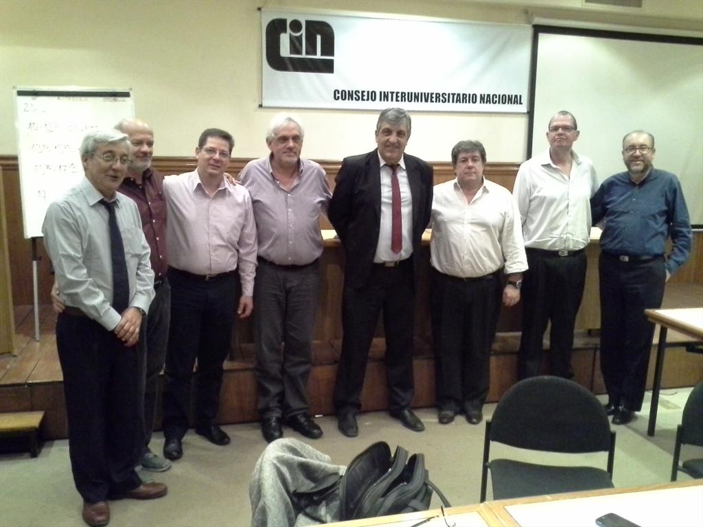 En <a href="/CINoficial/">CIN</a> reunión de Red de Radios Univ. Latinoamerica y Caribe <a href="/RRULAC/">RRULAC</a> y Radios de Univ Argentinas <a href="/ARUNAradios/">ARUNA </a>