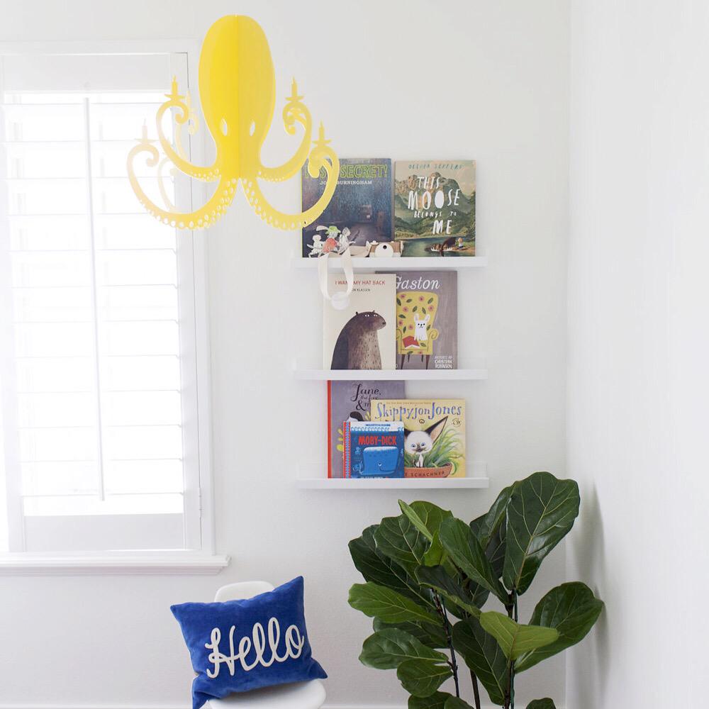 LittlePeanutMag's tweet photo. Love these fun + colorful chandeliers by #chandelierbybk featured on LP http://t.co/LAJfWy2Zef http://t.co/SG4MuCm9G5