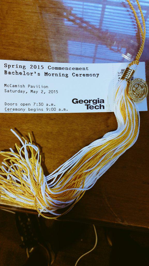 KellyBrea's tweet photo. Graduation right around the corner http://t.co/EFRTTmPe0v