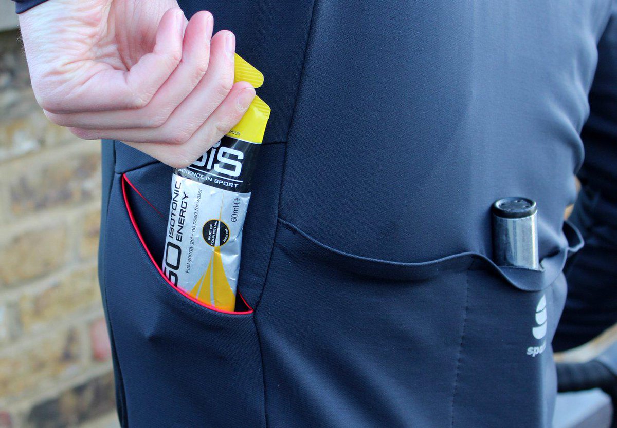 roadcyclinguk's tweet photo. Four nutrition myths busted
Energy gels, fructose, protein and caffeine
http://t.co/6OlVm9Wvc6 http://t.co/lHJIVUnhDC