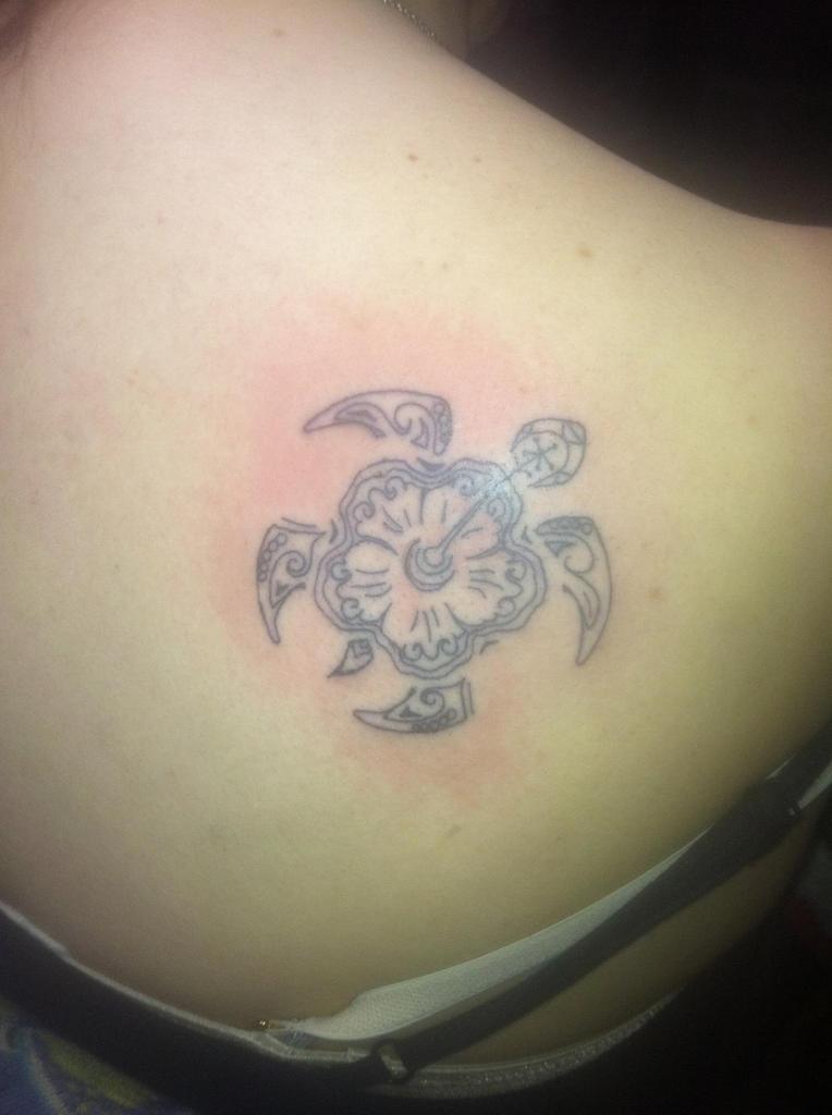 katlynnstarr18's tweet photo. One tattoo fine. Finally healed after getting this done last week. Going to be getting my wolf next! http://t.co/VpUbnIcZMQ