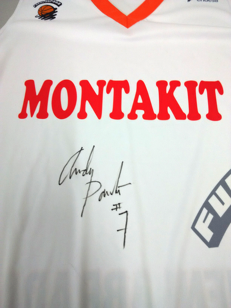 madbasket's tweet photo. ¡SORTEO! de una camiseta del fuenla firmada por @AndyPanko7, podéis consultar las bases aquí. http://t.co/DCG3v0gA6v http://t.co/3xFuTyiqFY