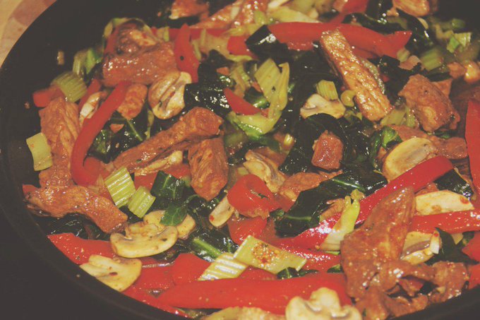 Some #healthy stirfry I made the other night. http://t.co/iAMepnzBkh #food #foodbloggers #recipe @FemaleBloggerRT<a href="/tag/healthy"class="tags">#healthy</a><a href="/tag/food"class="tags"><span>#food</span></a><a href="/tag/recipe"class="tags"><span>#recipe</span></a><a href="/tag/foodbloggers"class="tags"><span>#foodbloggers</span></a>