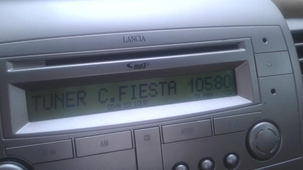 Anavicuenca's tweet photo. @carlos_bravo_  sabías que eres un crack verdad???? http://t.co/Vkl2lJeCfM